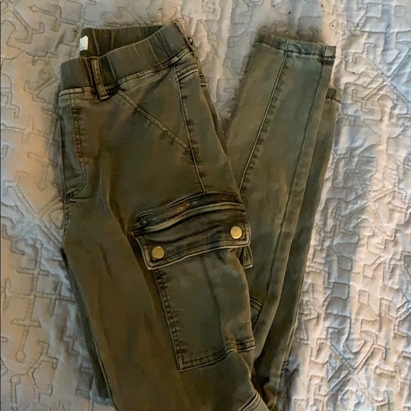 Grace & Lace Denim - Grace & lace green cargo skinny jeans!